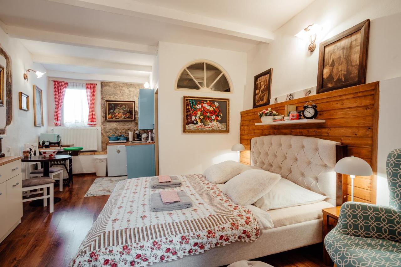 Strieborny Dvor Lägenhet Banská Štiavnica Exteriör bild